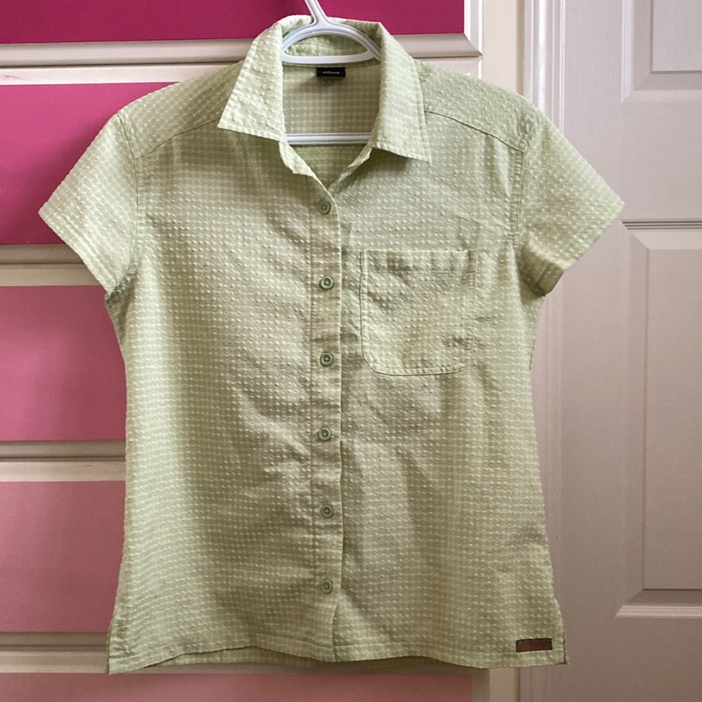 ❤️Lowe alpine green and white gingham plaid collared button up short sleeve top